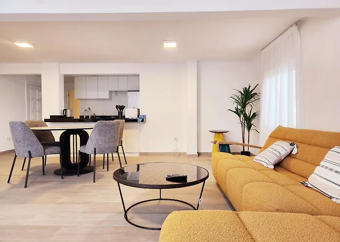 The 7Th Haven - 1 Bedroom Apartment Gemayze